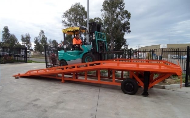 Forklift Ramps Trailer & Truck unloading