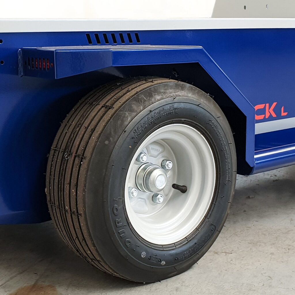 Battery electric vehicle JACKL (7)