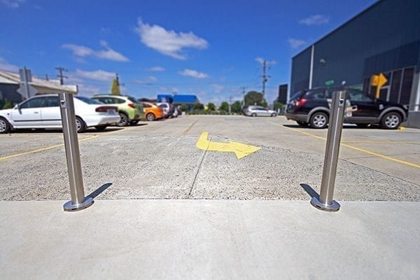 Cam Lok Surface Mount Bollard 4