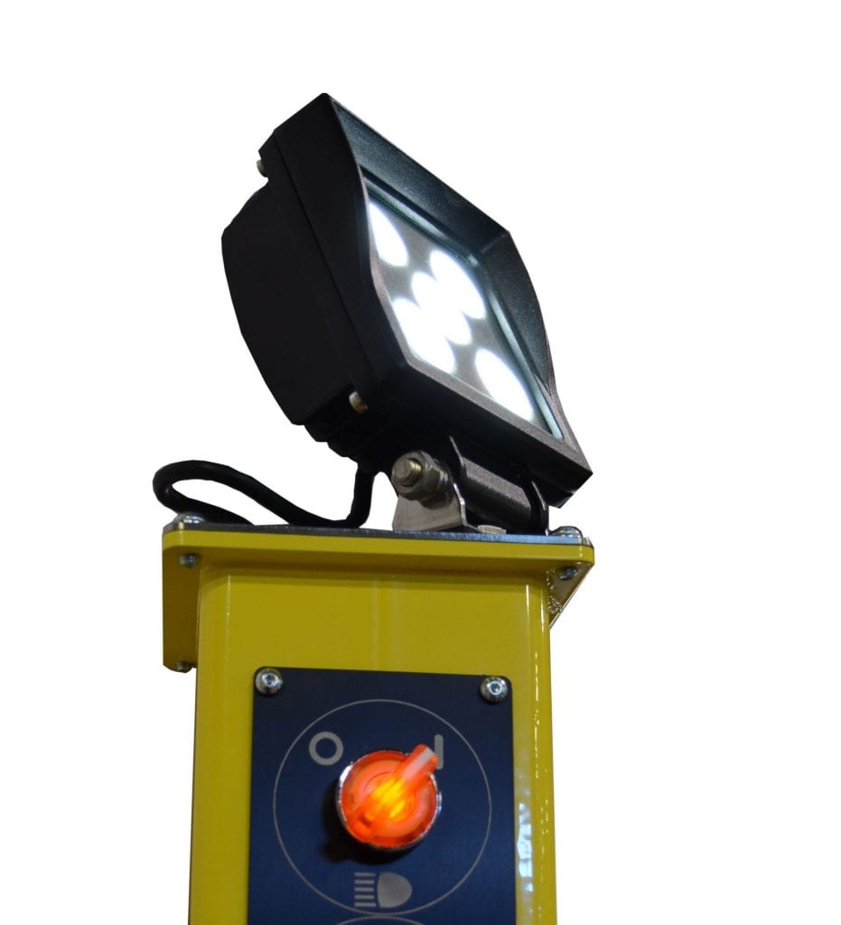 Destuff IT and Restuff IT Features Light on Mast