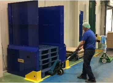 Forklift truck protection guards