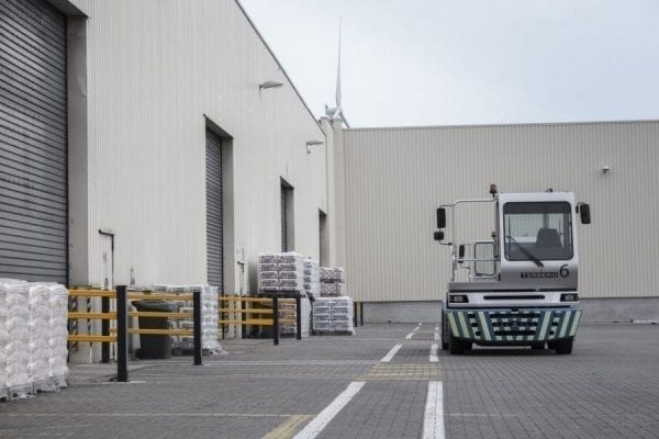 Handrails bij poort ter afbakening