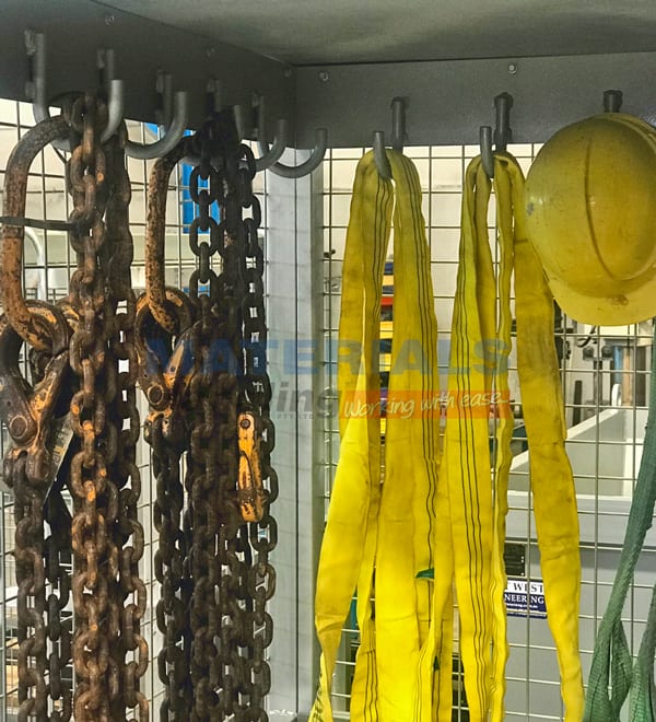 MCNGC10 Rigging Storage Cage hooks