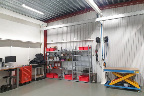 MechRail floor mounted support structure (2)